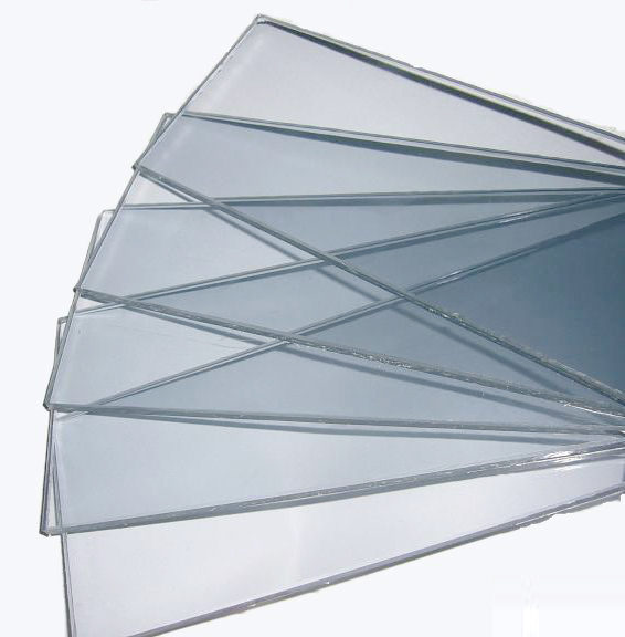 透明PVC版是一种高级进口原辅材料所生产的一种高强度、高透明塑料板材